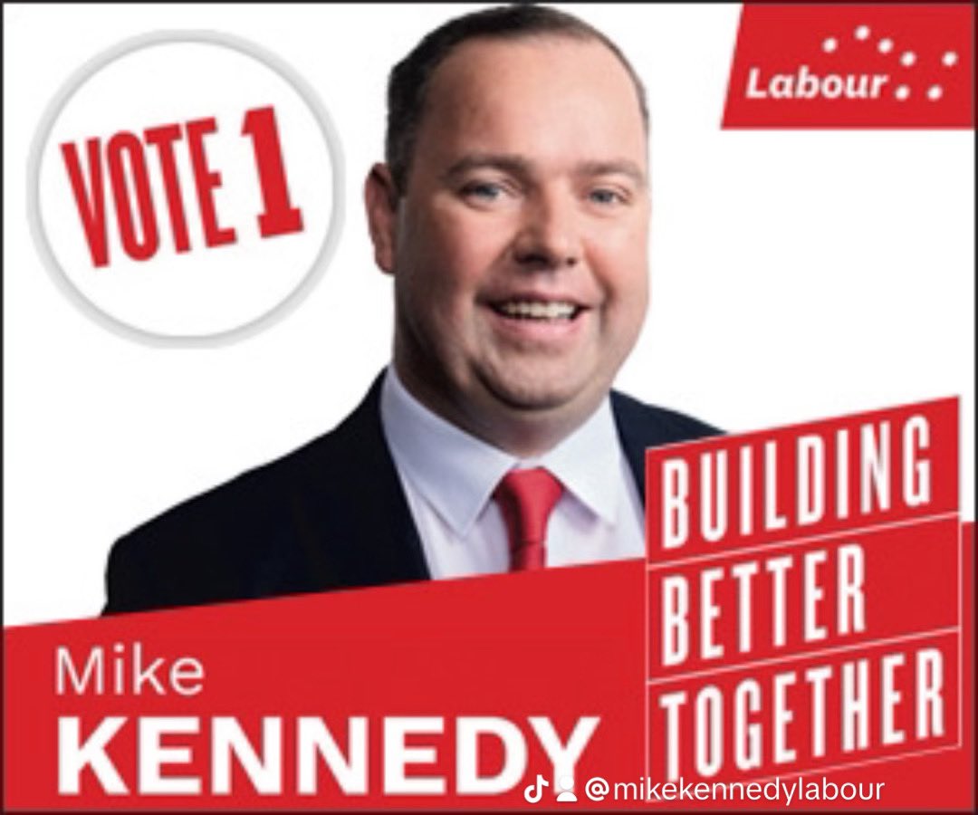Great to have Dick Spring out on the canvass trail today with me in tralee getting a great response from people as a lot are looking for progressive change.  Momentum is really building so get out and vote me Mike Kennedy on the 29th November. 
#Vote1Mike Kennedy.