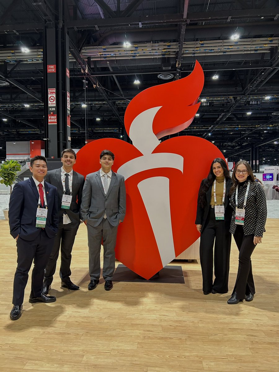 My first conference and presenting a moderated poster, very rewarding! Excited for my poster presentation on monday! 🫀🩺#AHA24