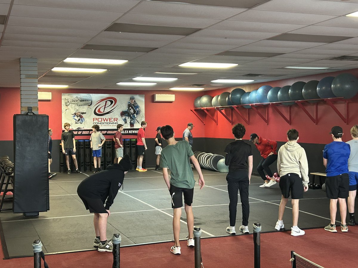 BNSSpartansU15's tweet photo. No days off for the Spartans! Big thank you to Power Conditioning for the great session! https://t.co/gzADkvKTGM