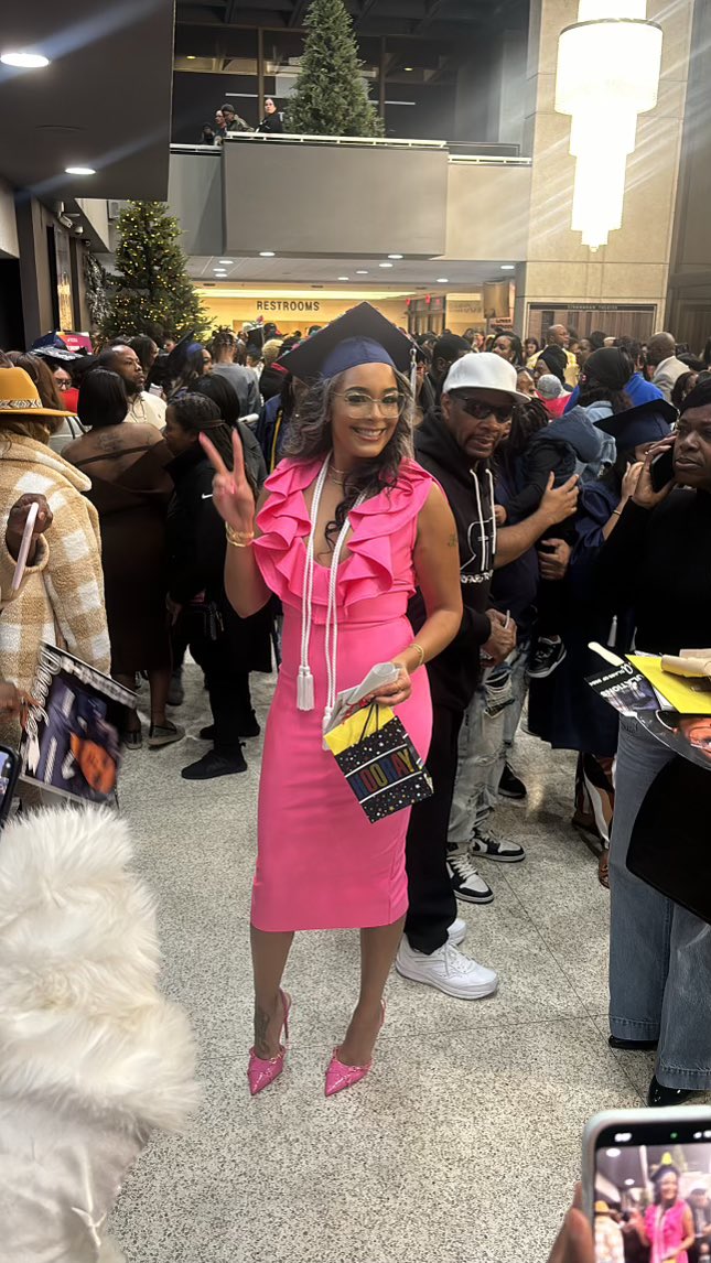 Degreed &amp; Very Much EMPLOYED. 😌🤧🤑