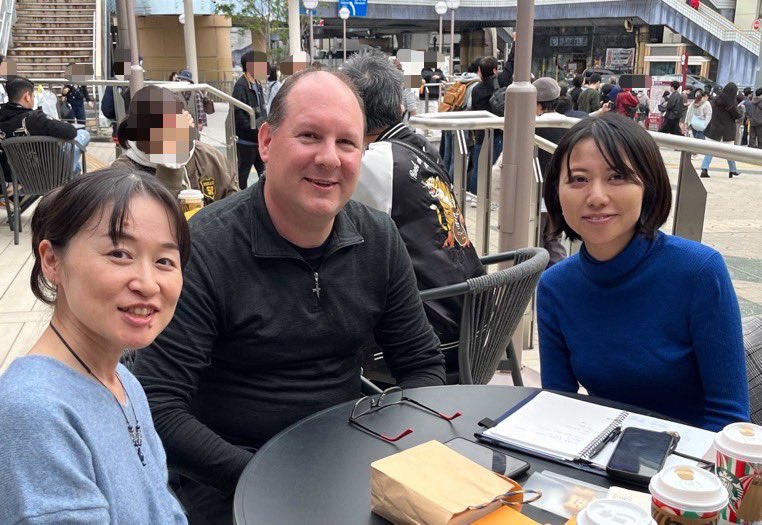 vaccinesosjapan's tweet photo. #CoVerse  オーストラリアの患者会
Radoさんありがとうございました✨

お話をさせていただいて、日本もオーストラリアも患者の置かれた様々な問題点は非常に似通っていることが判りました。
これから国際的な横の繋がりを日本も持っていくことになりました。
よろしくお願いいたします！ https://t.co/dW7Hi1V8L9