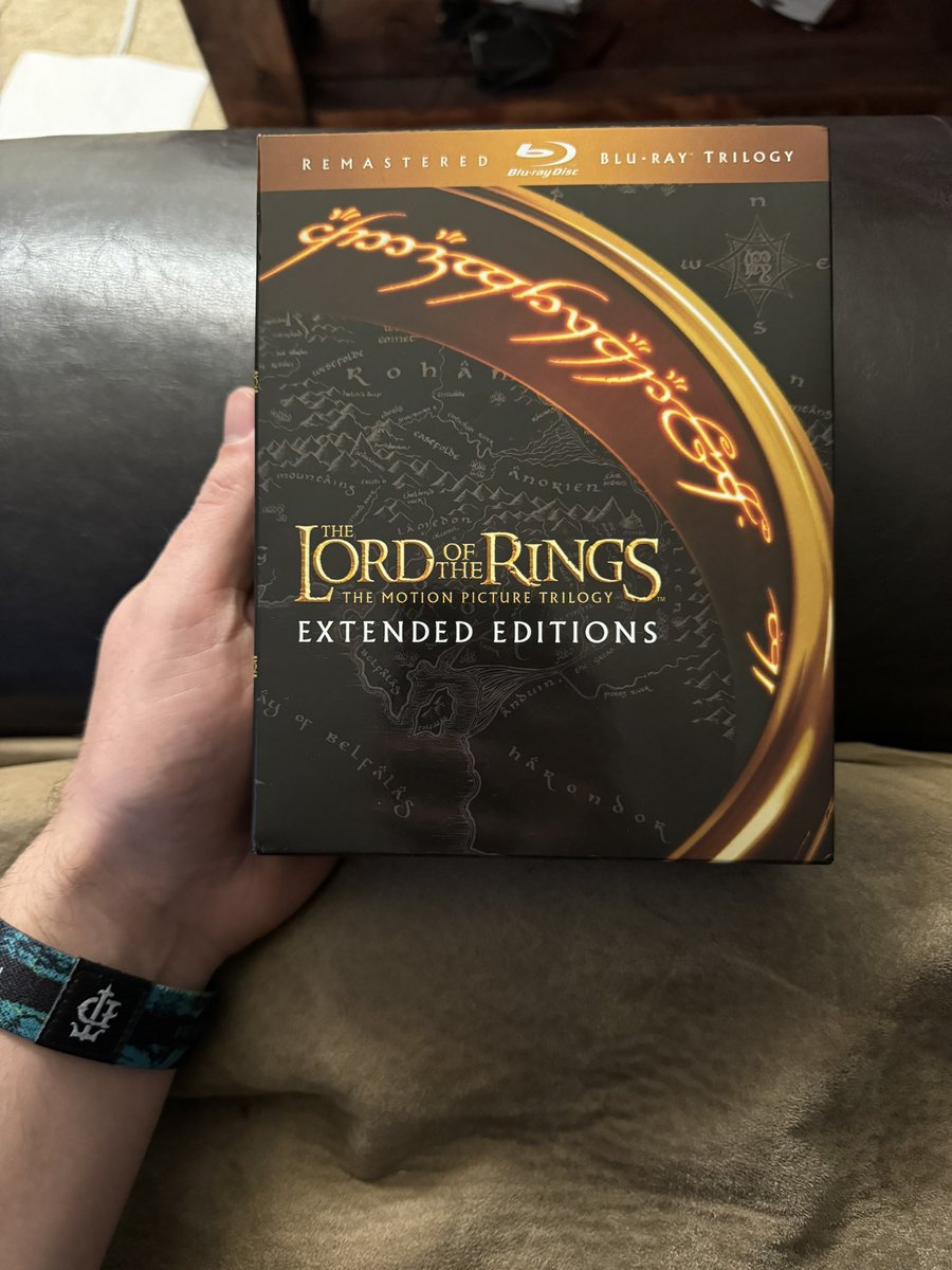 epicbadger_'s tweet photo. I am ashamed of how long it took me to acquire this set🤦🏻‍♂️ https://t.co/oapQPf3xAa