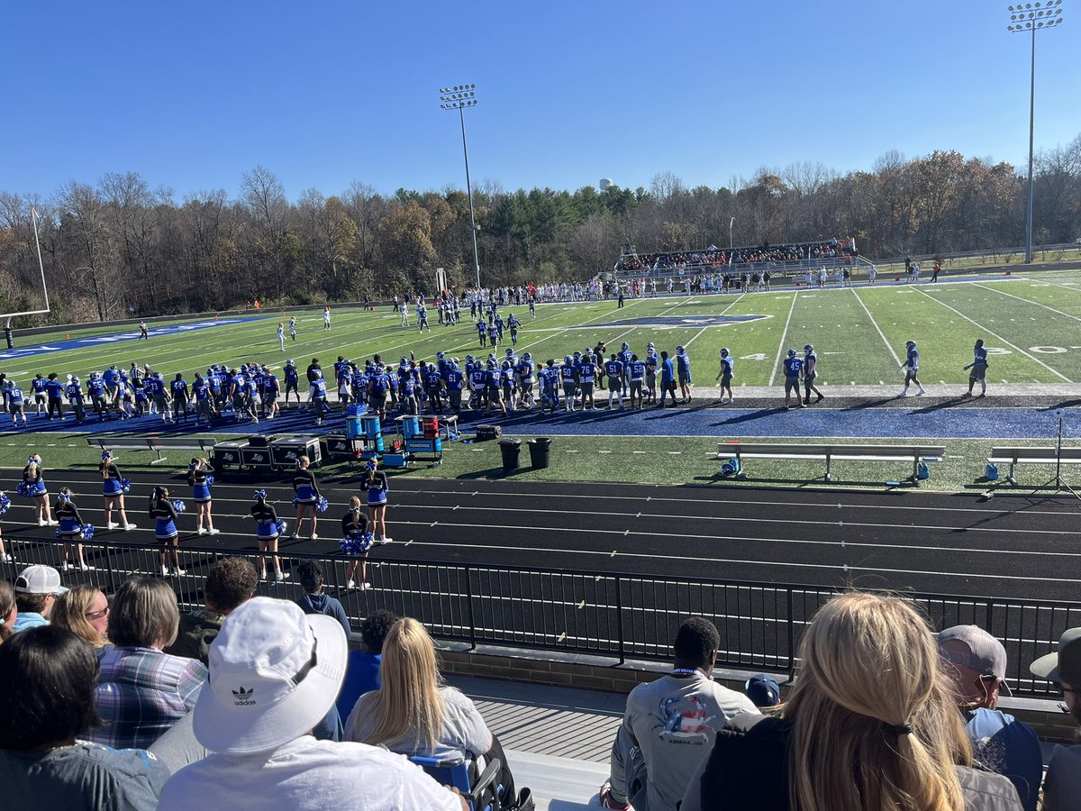 Thank you <a href="/CoachMattOgle/">Matt Ogle</a> for a great visit! @LWC_Football <a href="/CoachKleckler/">Phil Kleckler</a> <a href="/MCTigerFootball/">Macon Co. Football</a> <a href="/VisionQb/">QB Vision</a> <a href="/KyleShoulders/">Kyle Shoulders</a> <a href="/DrewParkerScott/">Drew P. Scott</a> <a href="/sxgyoung410/">Spenser R Young</a> <a href="/smcorbitt/">Coach Corbitt 🏈</a>