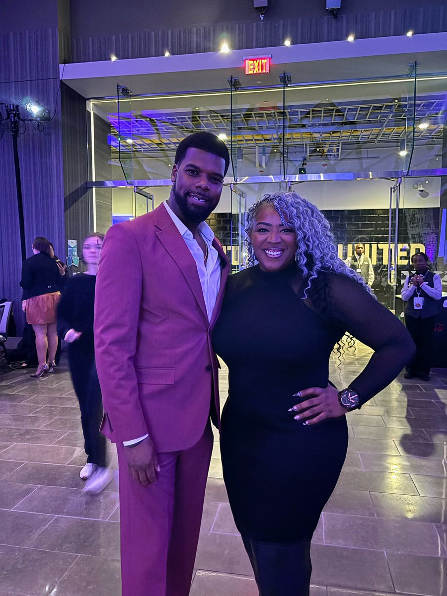 Attorneycbruce's tweet photo. Last night was incredible at The Same House event, led by the visionary Rodney Bullard. Proud to stand with such inspiring individuals who are bridging gaps and driving change in our communities. 

#OneCommunity #BridgeTheGap #DoGoodTogether https://t.co/pxrcaFhjry