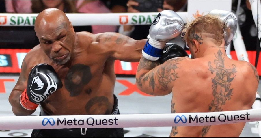 ty_p3's tweet photo. @MikeTyson One step closer in and this would have wrecked his night . https://t.co/qrrsMuKiJ0