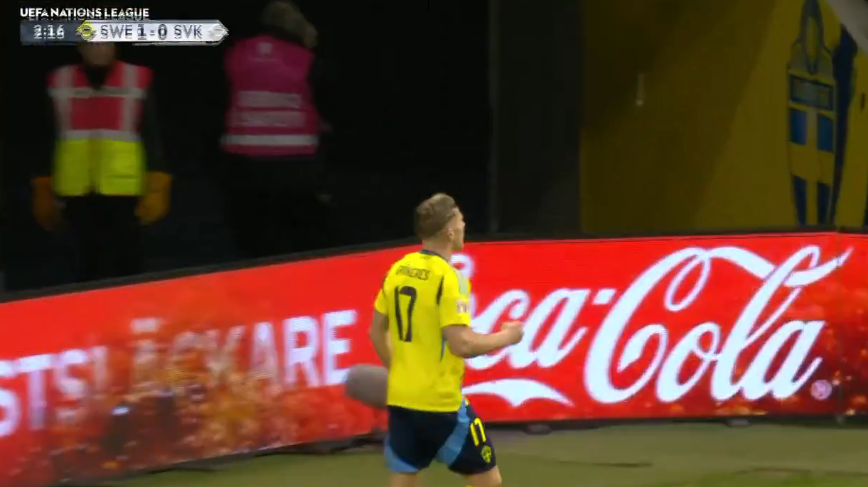 foet247europa's tweet photo. Sweden 1 Slovakia 0. Gyökeres #SWESVK https://t.co/QzpXp3BYqy