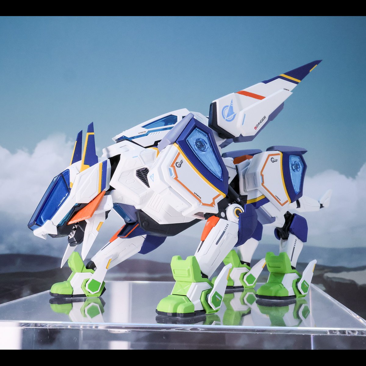 t_features's tweet photo. ◤11/17 17時まで開催!
#魂ネイション2024◢
TAMASHII NATIONSが送る、新たなプロジェクト――『メカプラスアイ THE STORY OF REG4 UNIT』
📌https://t.co/GcgDYyDTD9
秋葉原UDX 2Fにて、作品紹介やPV上映に加え、フィギュアも参考展示!
#REG4 #メカプラスアイ #メカプラ #AI機械獣 #レグヨン #t_n2024