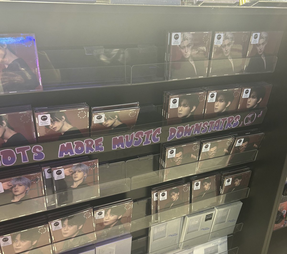 hotteoktopaz's tweet image. got my uk digipacks at london hmv today with some cupsleeves as well let’s get number 1 for ateez @hello82EUROPE @hello82official 
#hello82 #82giveaway
#MyLocalHMV