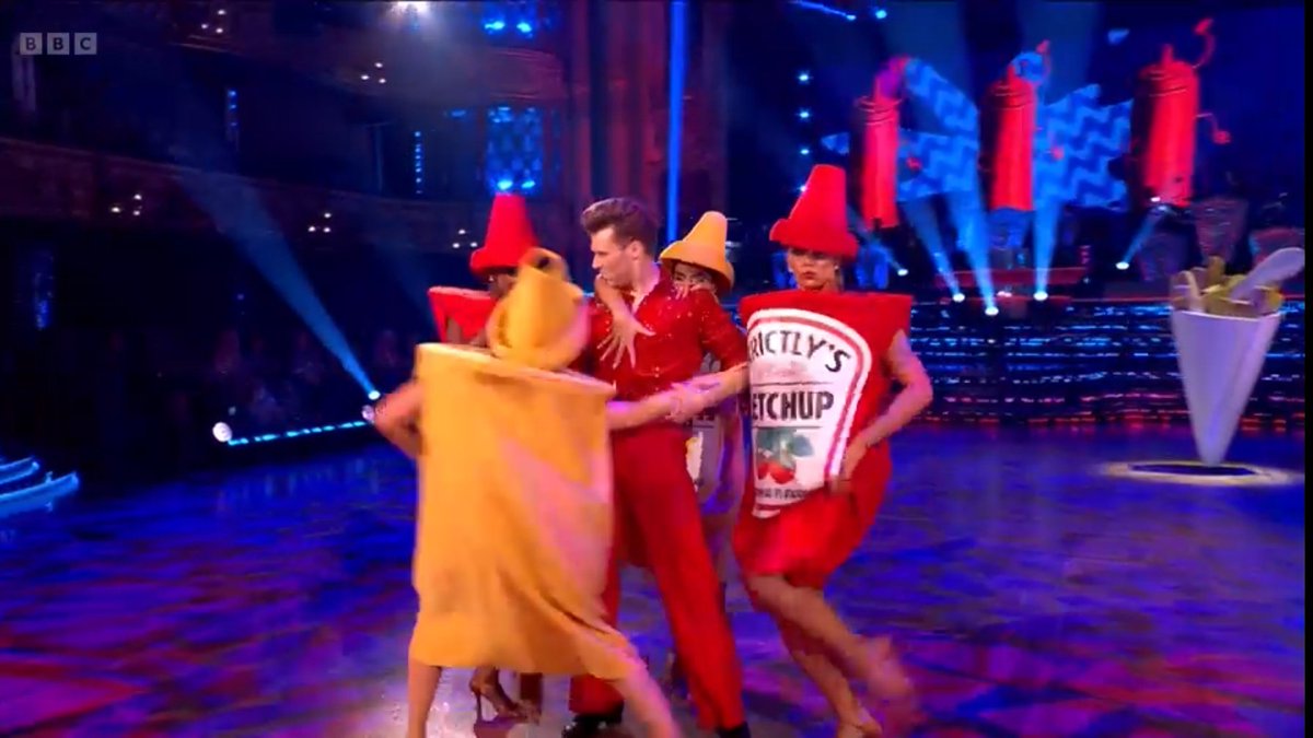 I very rarely feel patriotic, but you don't get this on Dancing With The Stars do you! #Strictly