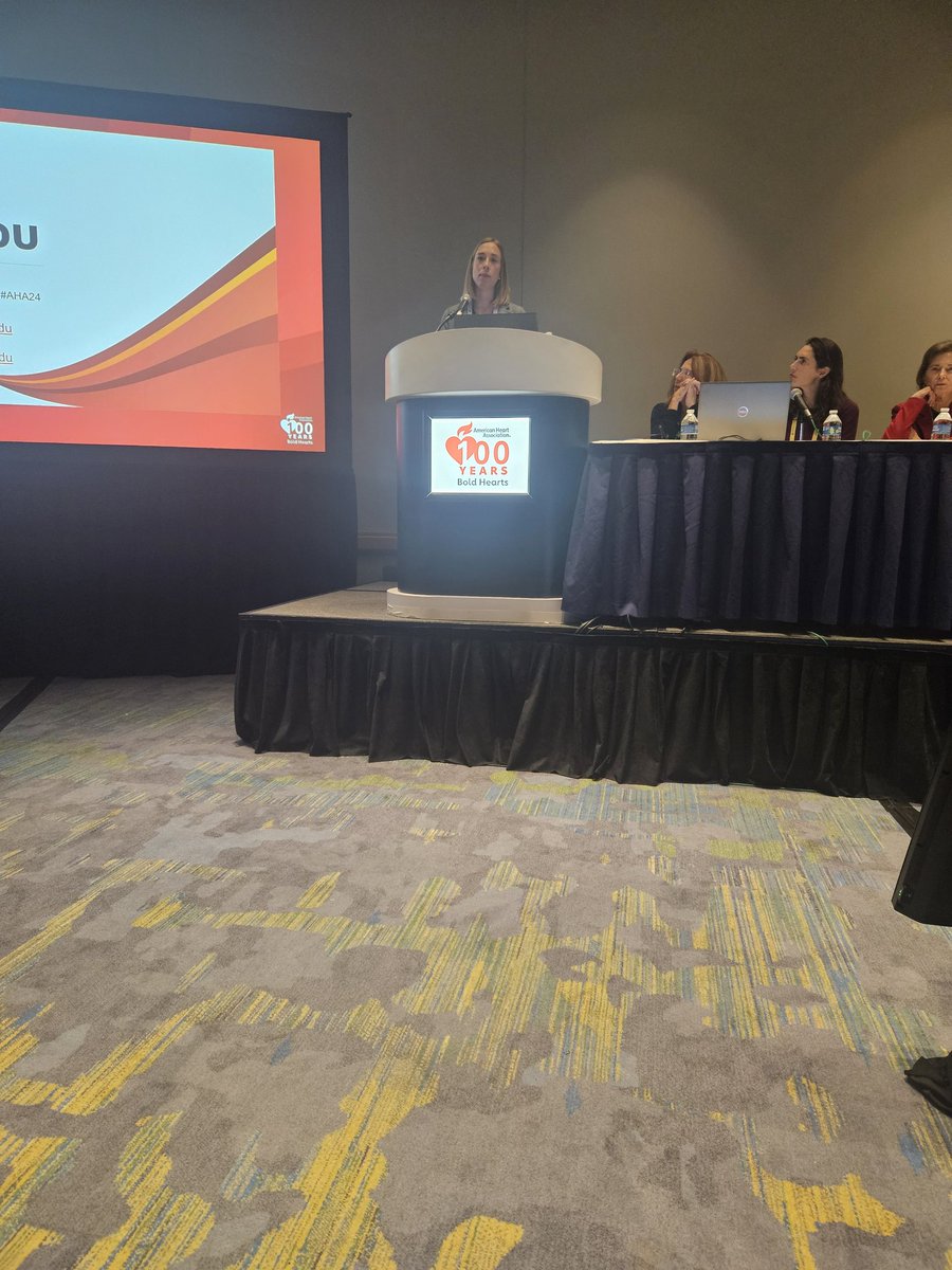 Fantastic talk &amp; engaging discussion with <a href="/DegrootLyndsay/">Lyndsay DeGroot PhD, RN, CNE</a> on the synergistic roles of #Nursing #SocialWork in palliative care in complex CVD. #AHA24 <a href="/CVSNHeart/">Cardiovascular and Stroke Nursing</a> <a href="/CUAnschutz/">University of Colorado Anschutz</a>