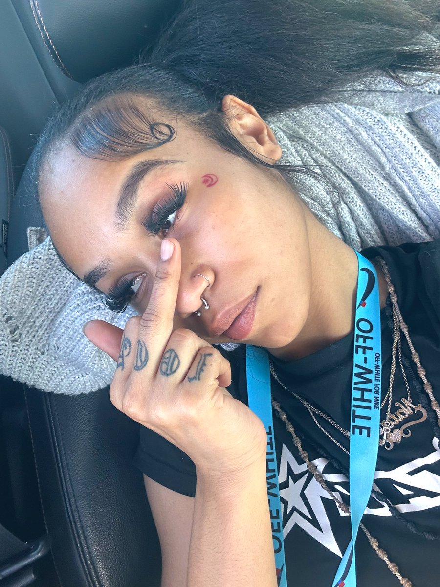 natynivianna's tweet image. sitting here thinking like damn 😩 #lifebelifing