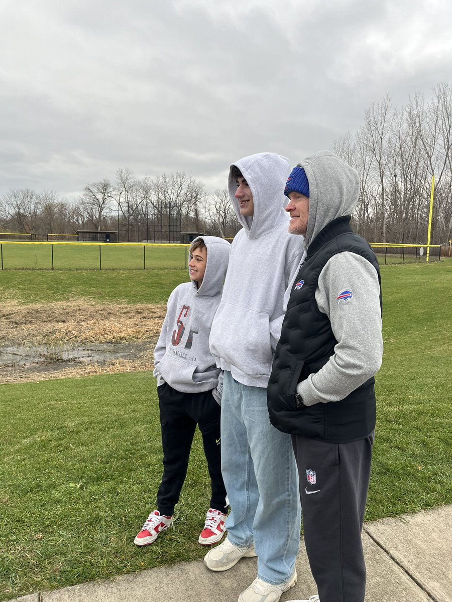 Coach McDermott is a man of the community. Had time to watch one of greatest High School Rivalries in WNY. <a href="/CanisiusHSFB/">Canisius HS Football</a> <a href="/TimonAthletics/">BishopTimonAthletics</a> and of course Super Sophomore <a href="/ElijahKimble0/">Elijah “The Ticket“ Kimble☦︎︎</a> ran over 300 yards!