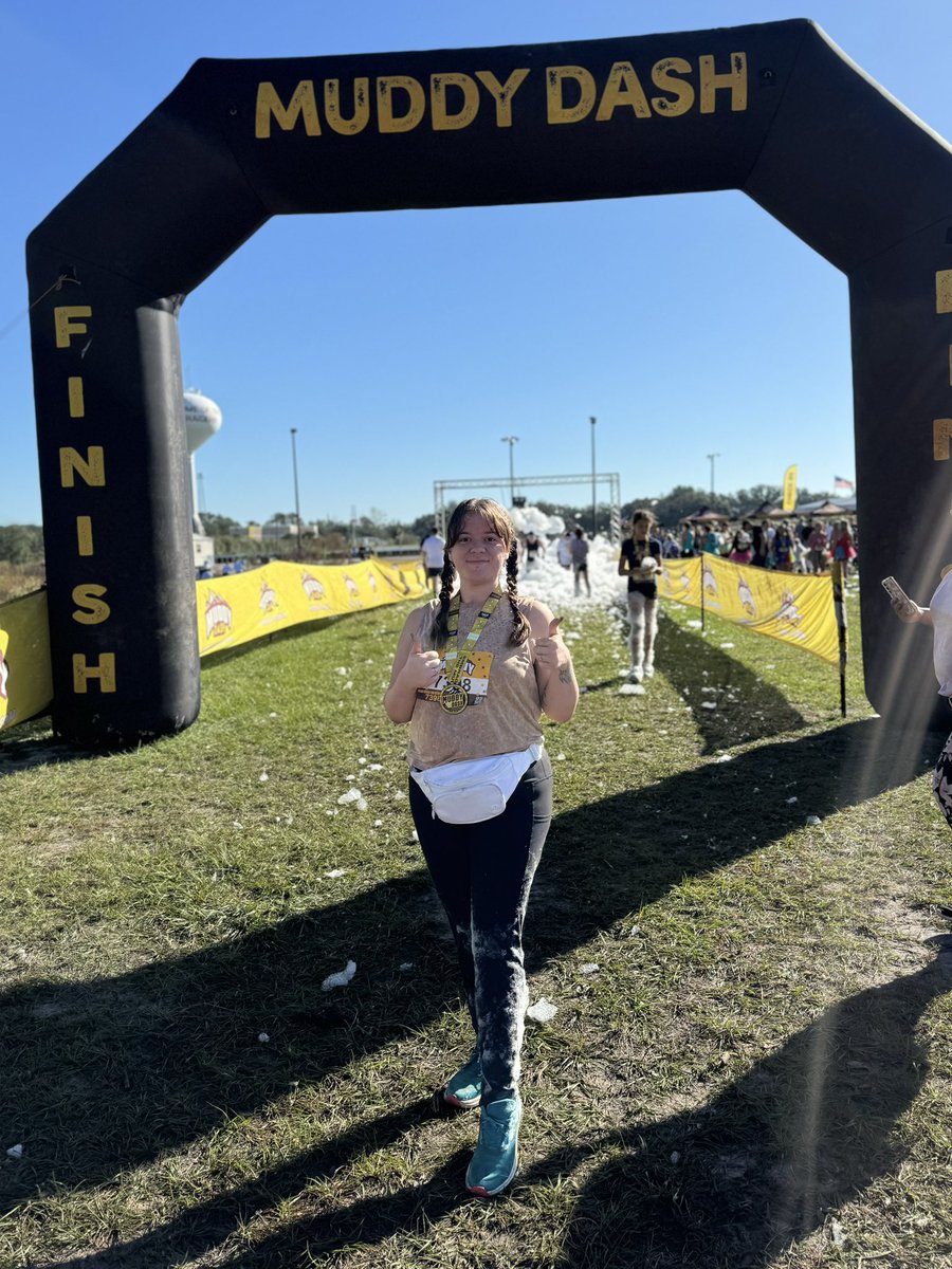 luckerbabes's tweet photo. I’m a big dawg, I do big dawg things. 🐶💪🎉 #MuddyDash #MudRun #Fitness #WeightLossJourney https://t.co/hbFJLaVIYw