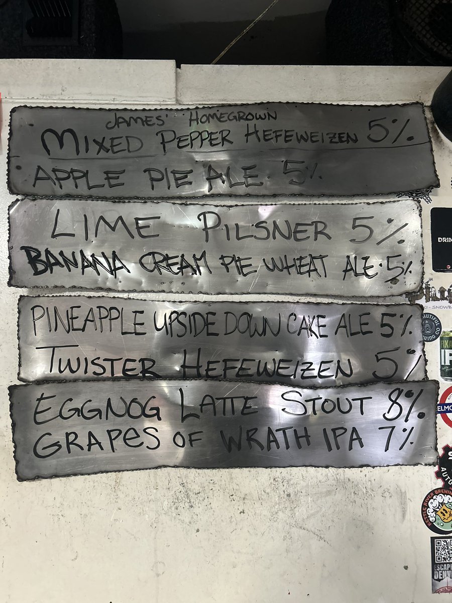 If you love our Pineapple Paradise Pilsner you will LOVE the Pineapple Upside Down Cake Ale! 🍍It’s a fact.