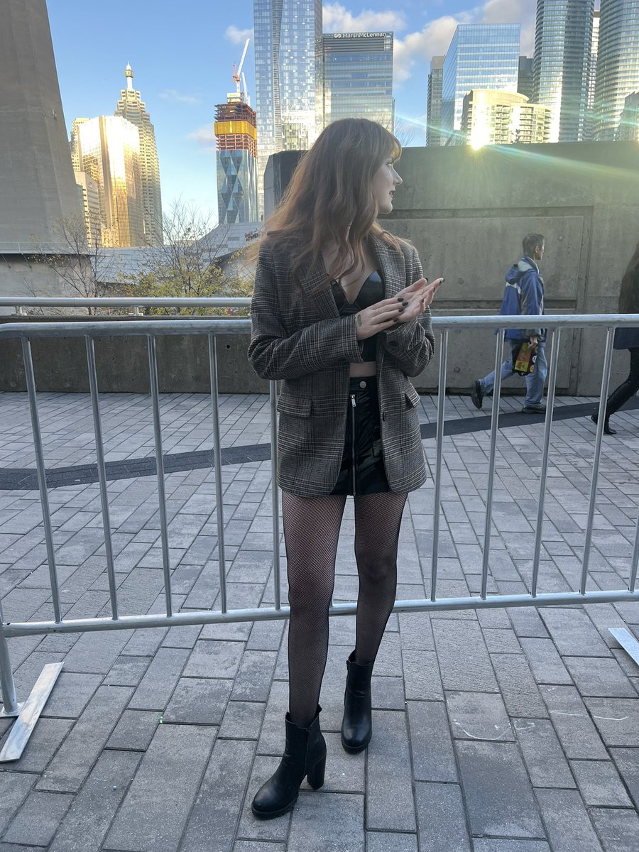 gingyswift's tweet image. i fear i ate #erastoronto #Tayronto