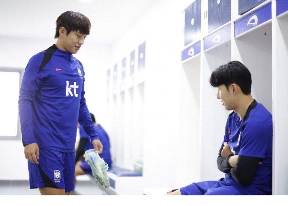 winnieso317's tweet photo. #SonHeungMin #sonny7 #son #HMSON #tottenham #spurs #coys #thfc #captain #korean #nationalteam https://t.co/EzlxeSMHMV