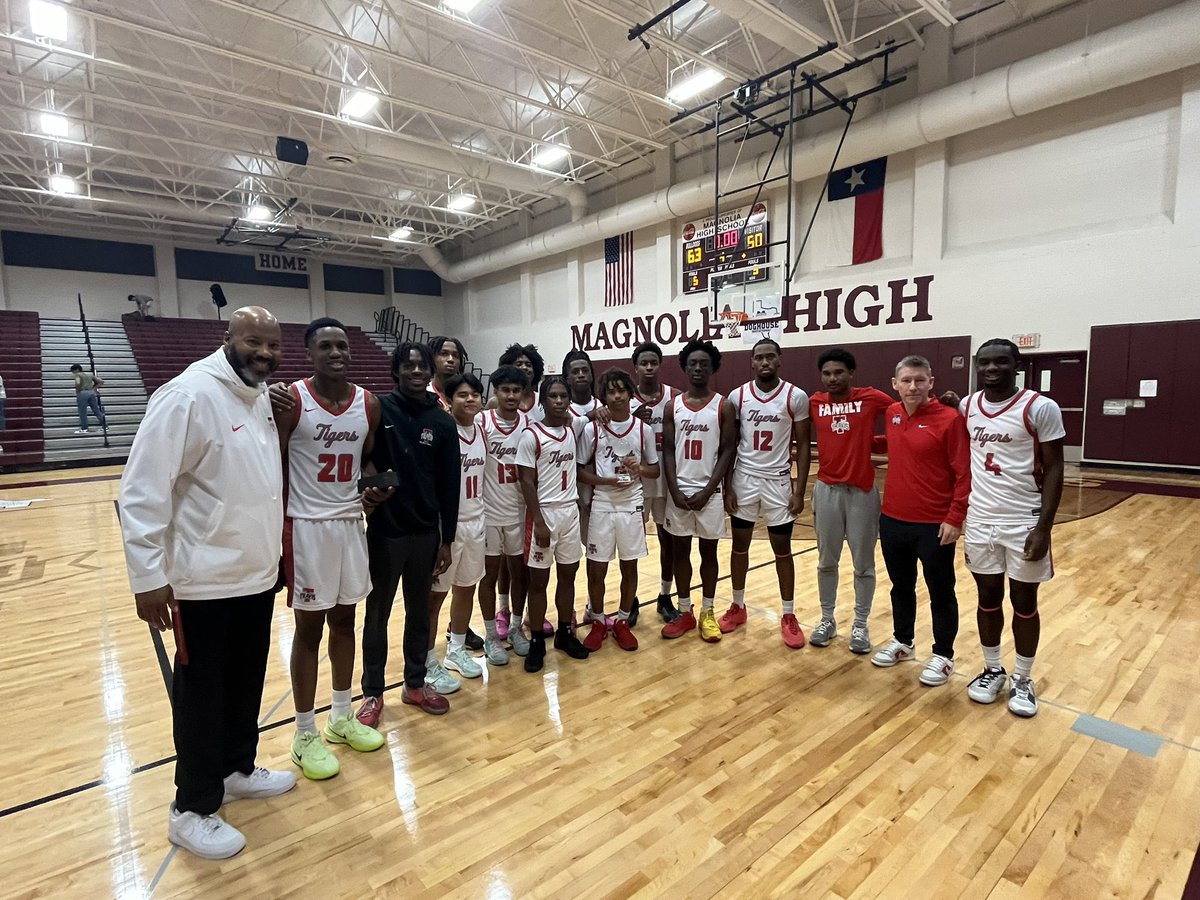 Congratulations to the Fort Bend Travis Tigers on winning the 22nd annual Doghouse Invitational!!