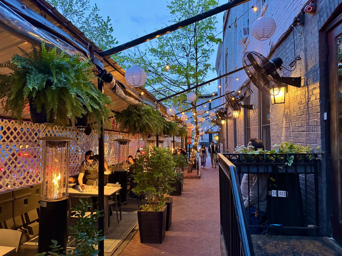 patio heaters keeping our streetside dining warm &amp; aglow, all season long 🔥✨