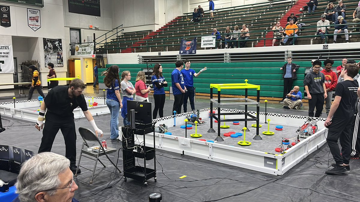 Getting ready for the round of 16 elimination match with our Roncalli alliance partner.