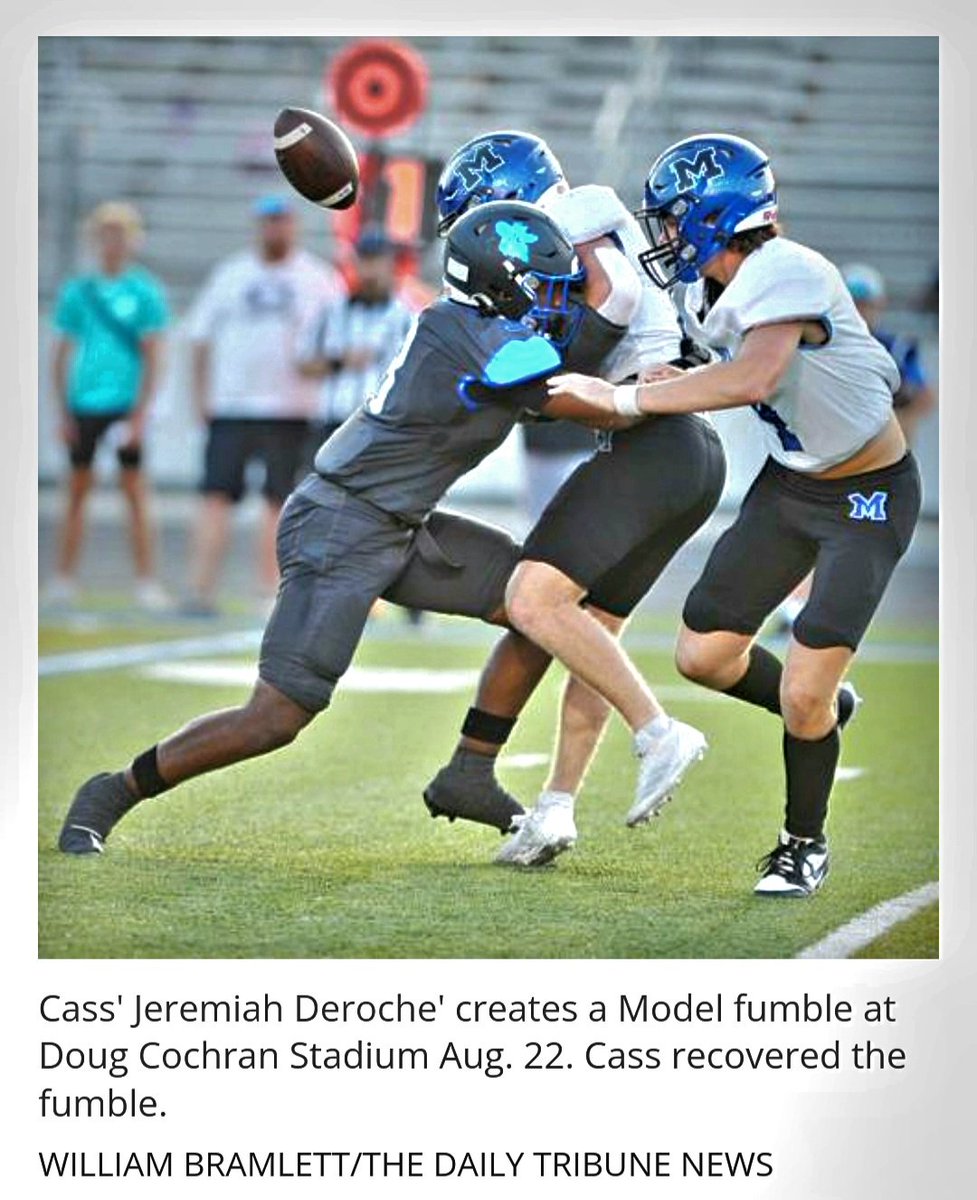 BayaSlays's tweet photo. These moments are unforgettable! As the next season approaches, I'm filled with bittersweet emotions, saddened to see his senior year come to a close. ๐ข A true Dawg!
#GoCass #War #LoveBLUELiveGOLD #JD3 https://t.co/x5q4fhCZxz