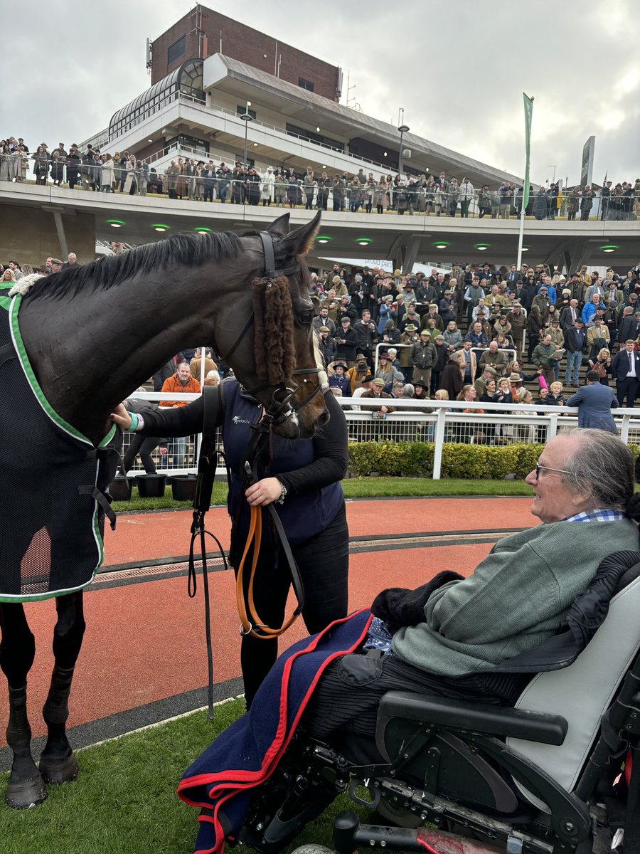 ThorneFarm's tweet image. Thrilled with Torrent today. Ran a super race expertly partnered by Dave Noonan🤩
So glad his owners were there to enjoy the Cheltenham moment.
#cheltenhamracecourse
#winnersenclosesure
#happyhorses
#teamwork
🏇🏿🏇🏿🏇🏿🏇🏿🏇🏿🏇🏿🏇🏿🏇🏿🏇🏿🏇🏿😘