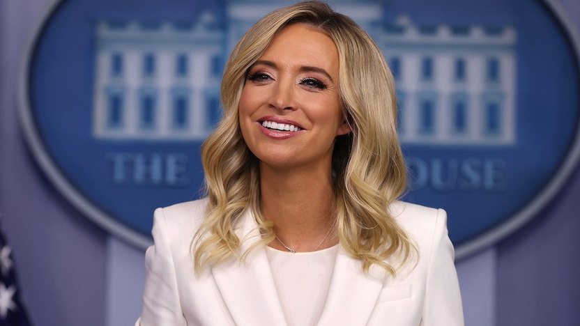 smajors0477's tweet image. Is it just me or is @JoJoFromJerz trying REALLY hard to be  @kayleighmcenany? 

Sorry JoJo.....you can keep trying but you'll always be the wannabe Wish version of our beloved Kayleigh in both looks and class 🤷‍♀️ #Truthbomb #facts #FactCheckThis #TruthHurts