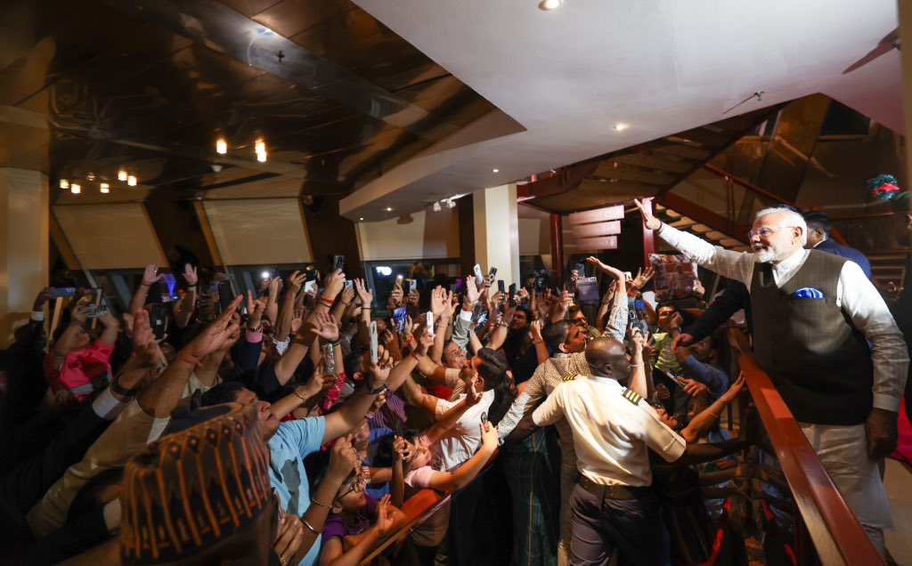 Narendra Modi (@narendramodi) on Twitter photo Heartwarming to see the Indian community in Nigeria extending such a warm and vibrant welcome! Heartwarming to see the Indian community in Nigeria extending such a warm and vibrant welcome!
