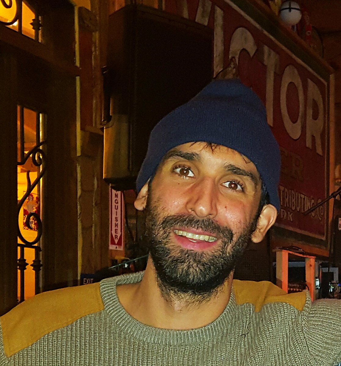 GeriPerna's tweet image. Matthew Perna never waited for his sentencing hearing (which was postponed so the prosecutor could add the terrorism enhancement). He hanged himself. Our family wants a Posthumous  Pardon to clear his name, regardless. President Trump already told me to my face he will do this.…