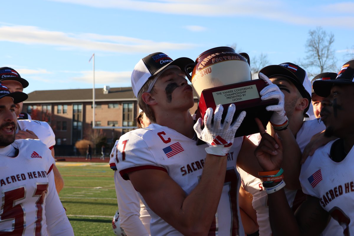 Sacred Heart University Football tweet media