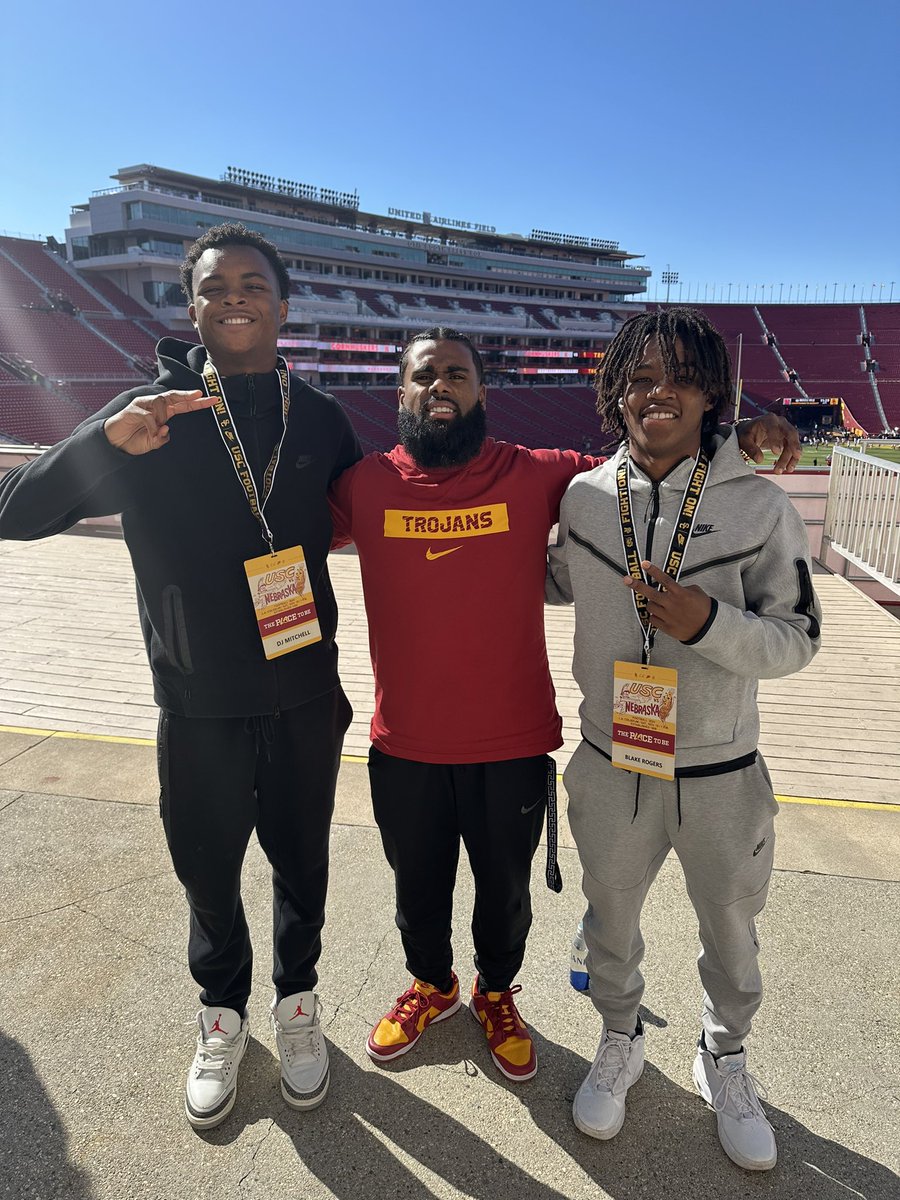 #GodisGreat <a href="/DJ_Mitchell1X/">David Mitchell Jr</a> <a href="/SteveFryer/">Steve Fryer</a> <a href="/ocvarsityguy/">Dan Albano</a> <a href="/GunslingerBuzz/">Erik Buchinger</a> <a href="/QBHitList/">QBHitList.com</a> <a href="/OC_Recruits/">OCRecruits</a> <a href="/MrSierra2U/">Dominick Vigliotti-Sierra 🇵🇷🇮🇹</a> <a href="/RivalsCorey/">Corey Gibson</a> <a href="/quarterbackmag/">Quarterback Magazine</a> <a href="/BlazeLaHabra/">Blake "Blaze" Rogers #3</a> <a href="/OCSportsZone/">OC Sports Zone</a> <a href="/SnoopDogg/">Snoop Dogg</a> <a href="/OrtegeJenkins16/">Ortege Jenkins</a> <a href="/PrepRedzoneCA/">Prep Redzone California</a> @jreyes05_ <a href="/DrArna_k/">Dr. Arna Kilicarslan</a> <a href="/LHHighlanders/">Coach Mazzotta LH FB</a>