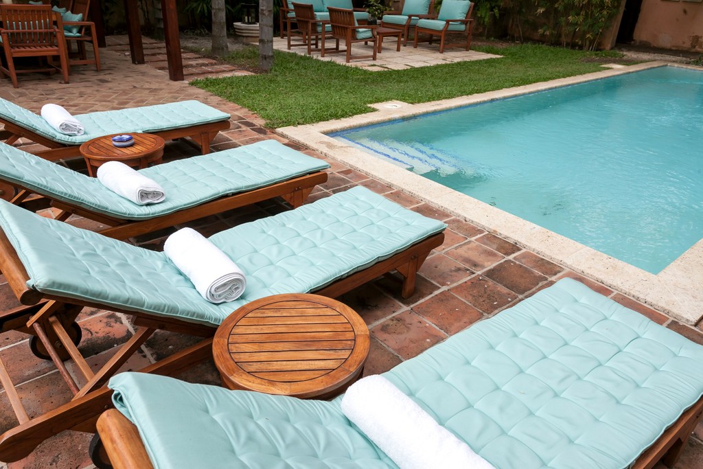 Stay at #CasasDelXVI and bask in the perfect atmosphere to unwind, recharge and rejuvenate your spirit. 🌿✨

Visit our website for information and reservations!

#SantoDomingo #DominicanRepublic #BoutiqueHotel #LuxuryGetaways #LuxuryExperience #TimelessCharm #CasasdelXVI