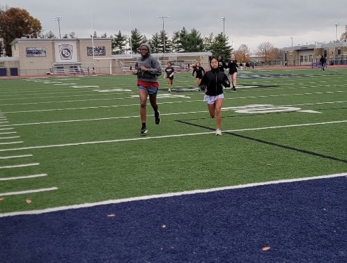 Girls’ Track is meeting for conditioning! We have GREAT young ladies &amp; coaching staff! It’s fun! Give it a try if you aren’t in a winter sport, want to stay in shape for CC/Soccer or need something for college resumes!

<a href="/GiantAthletics/">Ben Davis Giants</a> <a href="/LadyGiants_TF/">Ben Davis Girls Track & Field</a> <a href="/WayneTwpSuper/">Dr. Jeff Butts</a> <a href="/BenDavisHS/">Ben Davis High School</a>