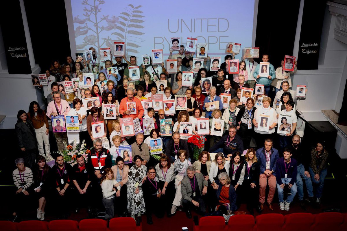 La Conferencia sobre personas #desaparecidas hizo tangible su lema:  Unidos por la Esperanza

Familiares recuerdan a sus seres queridos en paradero desconocido 

Gracias a todos los que habéis compartido estos intensos días y a quienes habéis ayudado para hacerlos posibles

❤️❤️