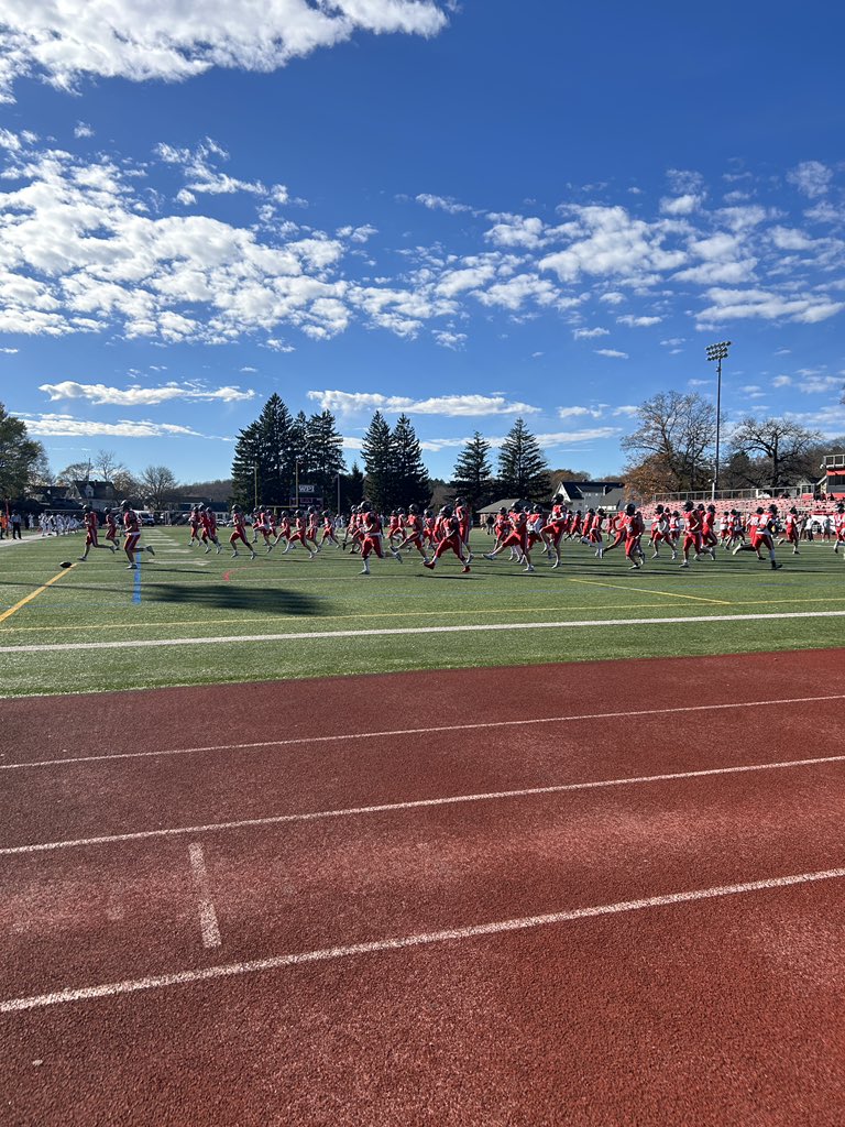 DanielE35244866's tweet image. Thank you coach @CoachHolmes2 for the game day invite and school tour at Worcester Polytechnic Institute to watch the @WPIFootball play! Had a great experience 🙏.