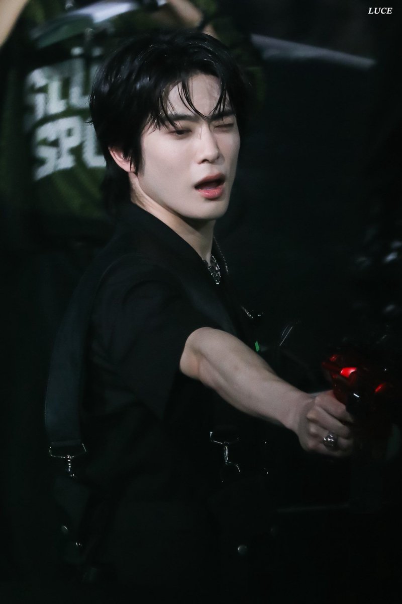 hourlyjaeh's tweet photo. #JAEHYUN #재현 #ジェヒョン https://t.co/crkREg4vtB