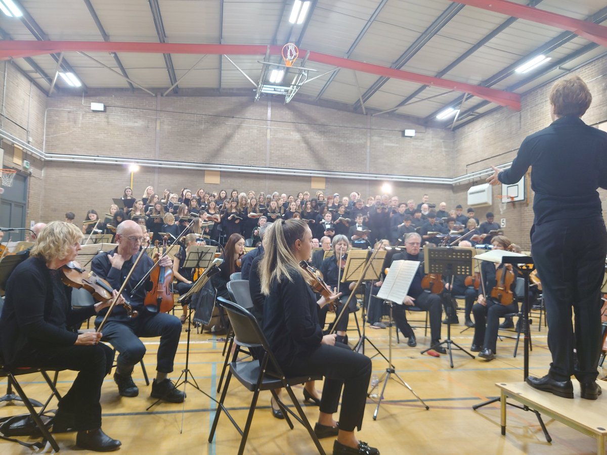 Congratulations to everyone at <a href="/ChiswickSchool/">Chiswick School</a> involved with the outstanding performance of Beethoven's 9th this evening, the choirs, the soloists, Kew Sinfonia and especially to Zac Moxon, Head of Music. Great ambition and great success.