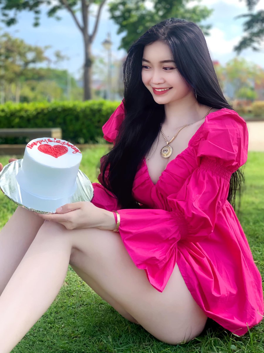 mareegee1's tweet image. Ashlyn Bunch May mắn và thành công đang ở trong tầm tay bạn. Cầu mong cuộc hành trình của bạn là một trong những sự thỏa mãn sâu sắc.Ashlyn Bunch