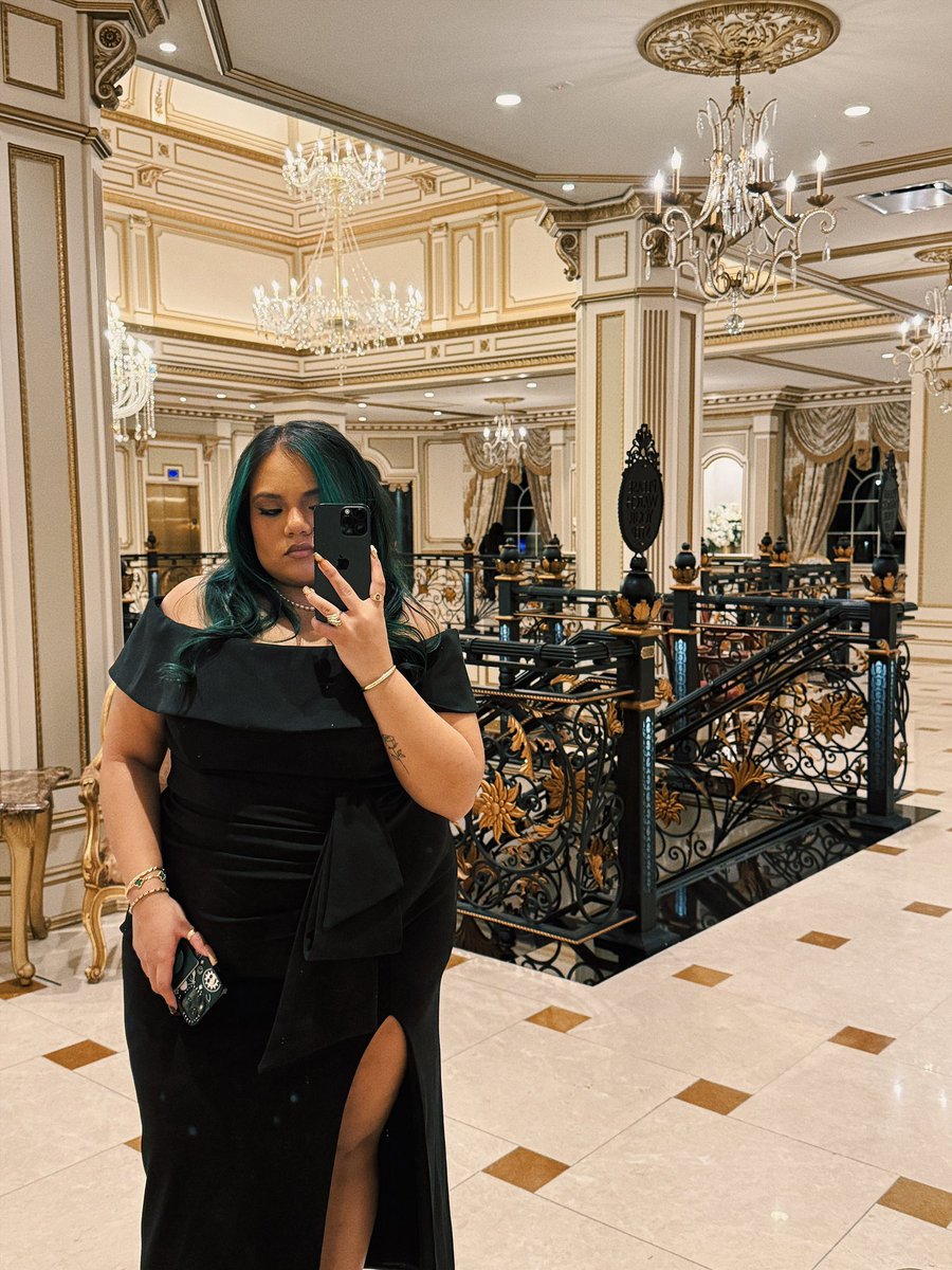 Post by azaria 🐸 on X: 💋🎱🍒🖤