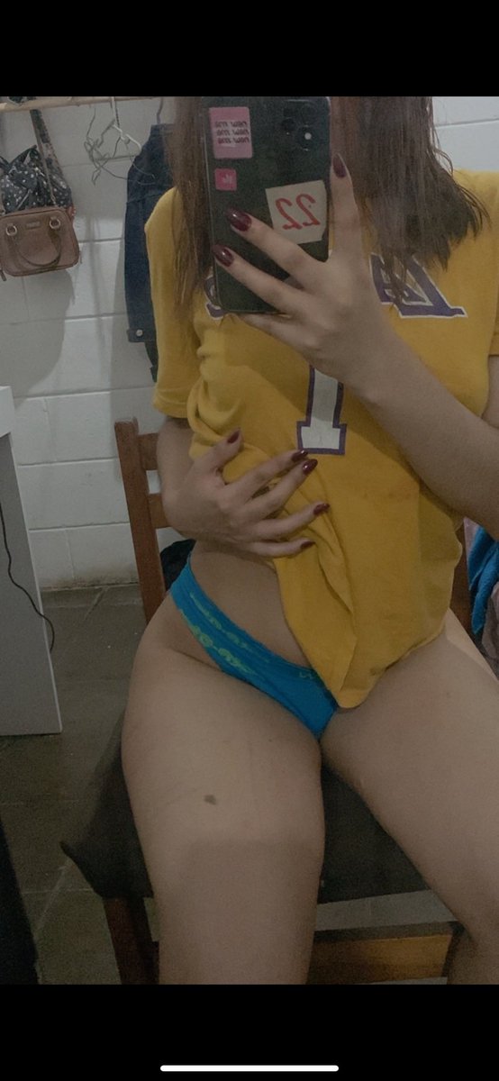 destinyfanss's tweet photo. @xioenmexico te gustaría ver más papi?🥺

https://t.co/WkSAJfTdIh https://t.co/XhOZqHOKuF