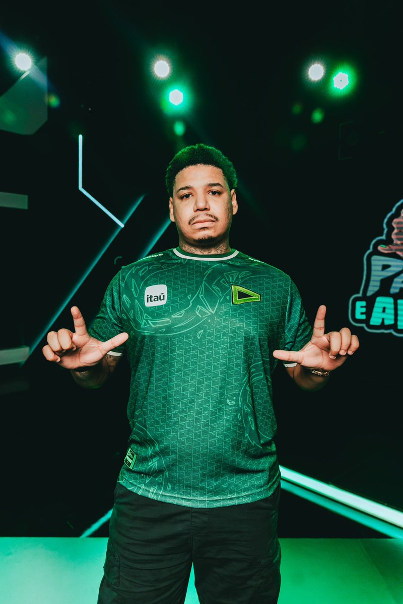 EU TO NA <a href="/LOUDgg/">LOUD 🇧🇷</a> 

Oportunidades de ouro não aparecem para qualquer um. Sei meu dever e o quão terei que batalhar para entregar tudo que tenho para vocês.. 

Essa é definitivamente a chance da minha vida, nao tenham duvidas de que vou dar tudo de sí para levantar os titulos que