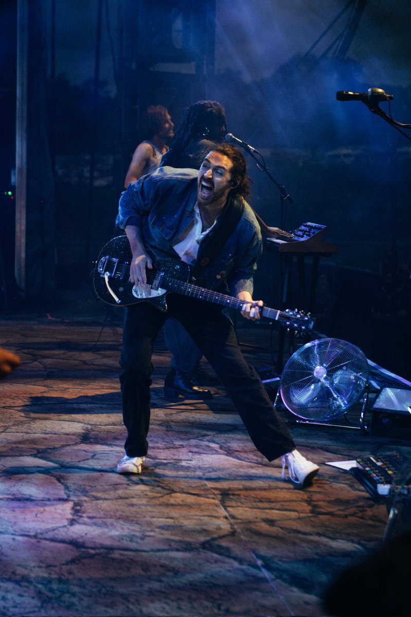 Hozier's tweet photo. SummerSalt, Thank you 🖤

📷 @RuthlessImagery https://t.co/5XGJDUwCwh