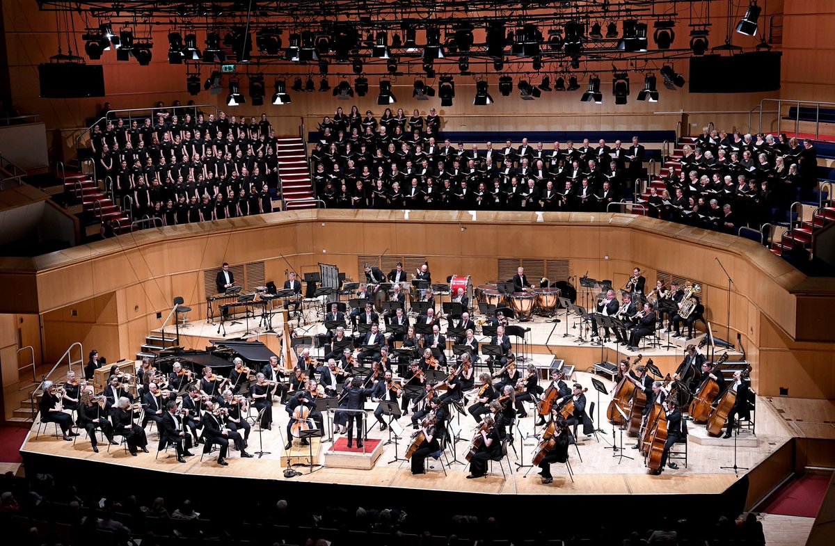 RSNO's tweet photo. Wonderful to perform to sold-out crowds in Glasgow and Edinburgh this weekend! Thank you to everyone that joined us for Orff’s Carmina Burana and Elena Langer’s The Dong with a Luminous Nose 🙌 https://t.co/XeR1PJWd7v