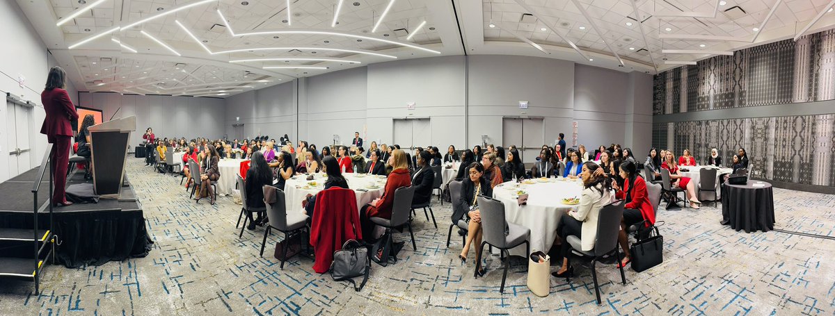 MonSangh's tweet image. What an amazing gathering of #AHAWIC and allies! So many great takeaways! #AHA2024
Congratulations to the #WIC Mentoring Award Winner @avolgman!!
Thank you to our ⭐️panel!
@DrMarthaGulati
@drstaceyrosen
@Drroxmehran
@EldrinL
And to our guest of honor:
@NanetteWenger