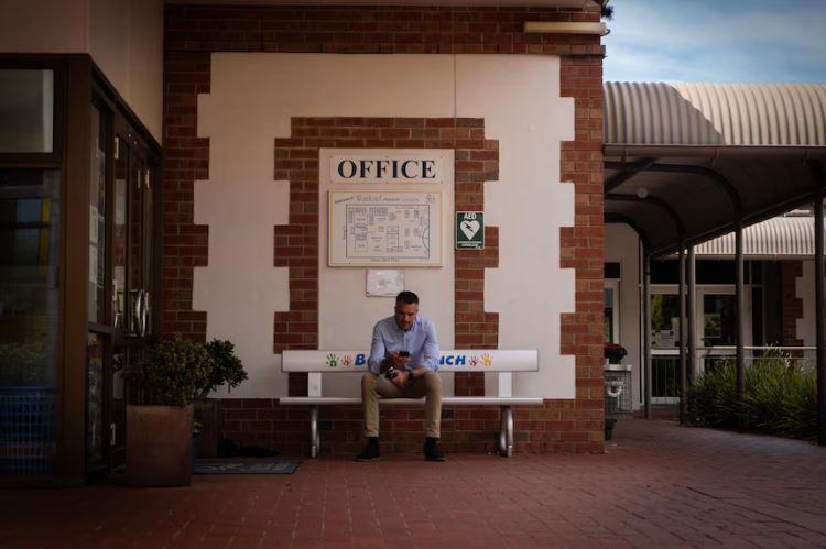 Rory McClaren (@rory_mcclaren) on Twitter photo A rare down moment for <a href="/PMalinauskasMP/">Peter Malinauskas</a> on the Black by-election trail, captured by <a href="/briana_fiore/">Briana Fiore</a>. #saparli A rare down moment for <a href="/PMalinauskasMP/">Peter Malinauskas</a> on the Black by-election trail, captured by <a href="/briana_fiore/">Briana Fiore</a>. #saparli