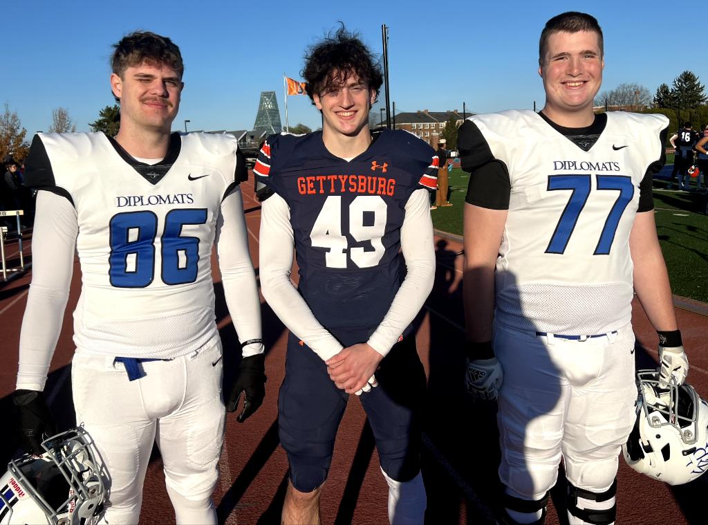 Former Stangs going to battle today... Good seeing Josh Wattles, Matthew Downs, and Alden Harrison succeeding at the next level!!!