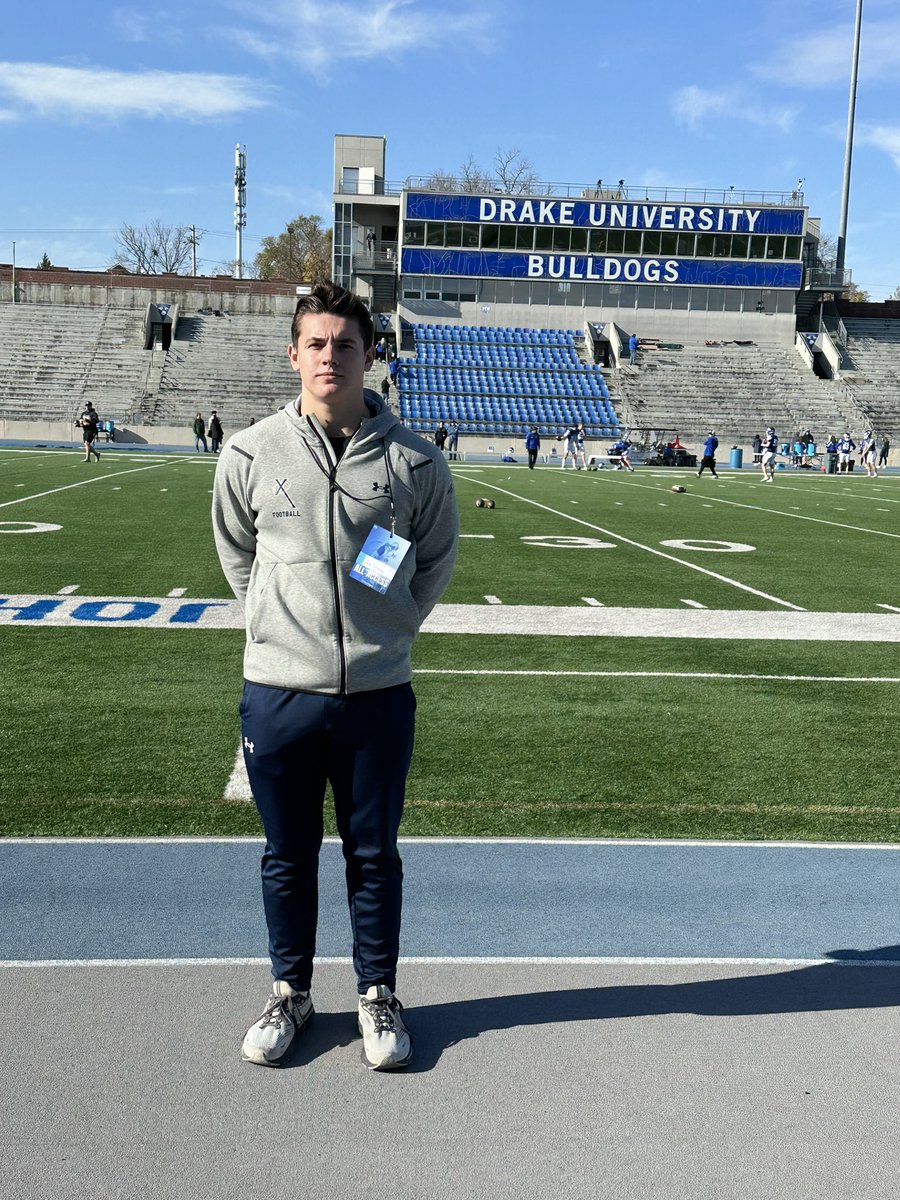 Jack Schimberg (@jackschimberg) on Twitter photo Had a great time at Drake today! Learned a lot about the university and program as a whole. Thanks <a href="/coachcjnuss/">Christian Nussbaum</a> for having me out! <a href="/tstepsis/">Todd Stepsis</a> <a href="/Coach_JohnsonJ/">Jack Johnson</a> <a href="/Coach_McCourt/">Michael McCourt</a> <a href="/MichaelRyanDay/">Michael Day</a> Had a great time at Drake today! Learned a lot about the university and program as a whole. Thanks <a href="/coachcjnuss/">Christian Nussbaum</a> for having me out! <a href="/tstepsis/">Todd Stepsis</a> <a href="/Coach_JohnsonJ/">Jack Johnson</a> <a href="/Coach_McCourt/">Michael McCourt</a> <a href="/MichaelRyanDay/">Michael Day</a>