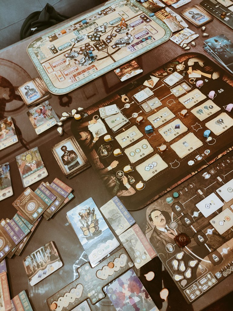 Freakconcarisma's tweet photo. Tarde a dos. Estrenando Unconscious mind, bonito a más no poder pero diría que le falta elegancia.  Me ha gustado y entiendo que necesito repetir para ver si mejoran sendaciones. Luego estrenando valle secreto y por último five tribed https://t.co/Nmq4aTGAzv