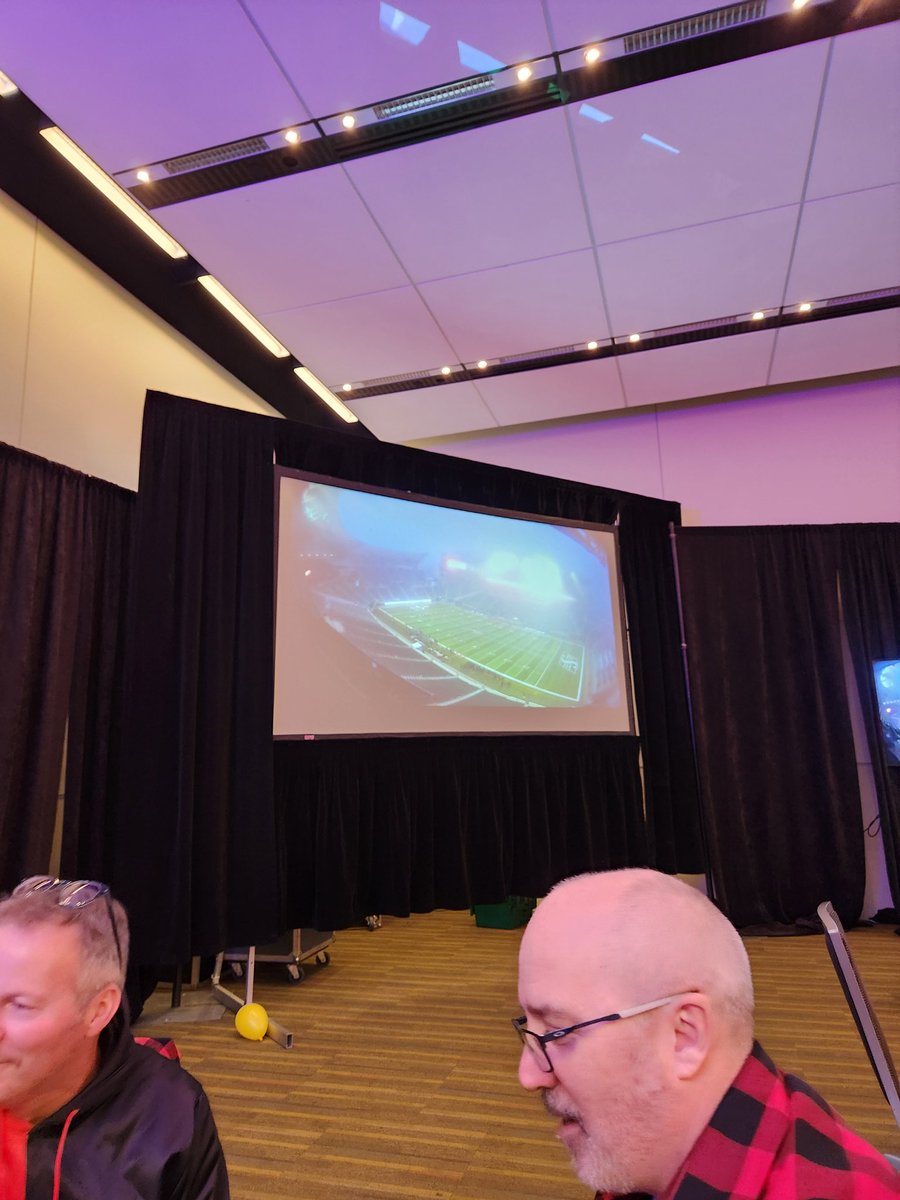 We got the Mitchell Bowl up in the East Coast Room <a href="/3DownNation/">3DownNation</a> <a href="/RodPedersenShow/">The Rod Pedersen Show</a>