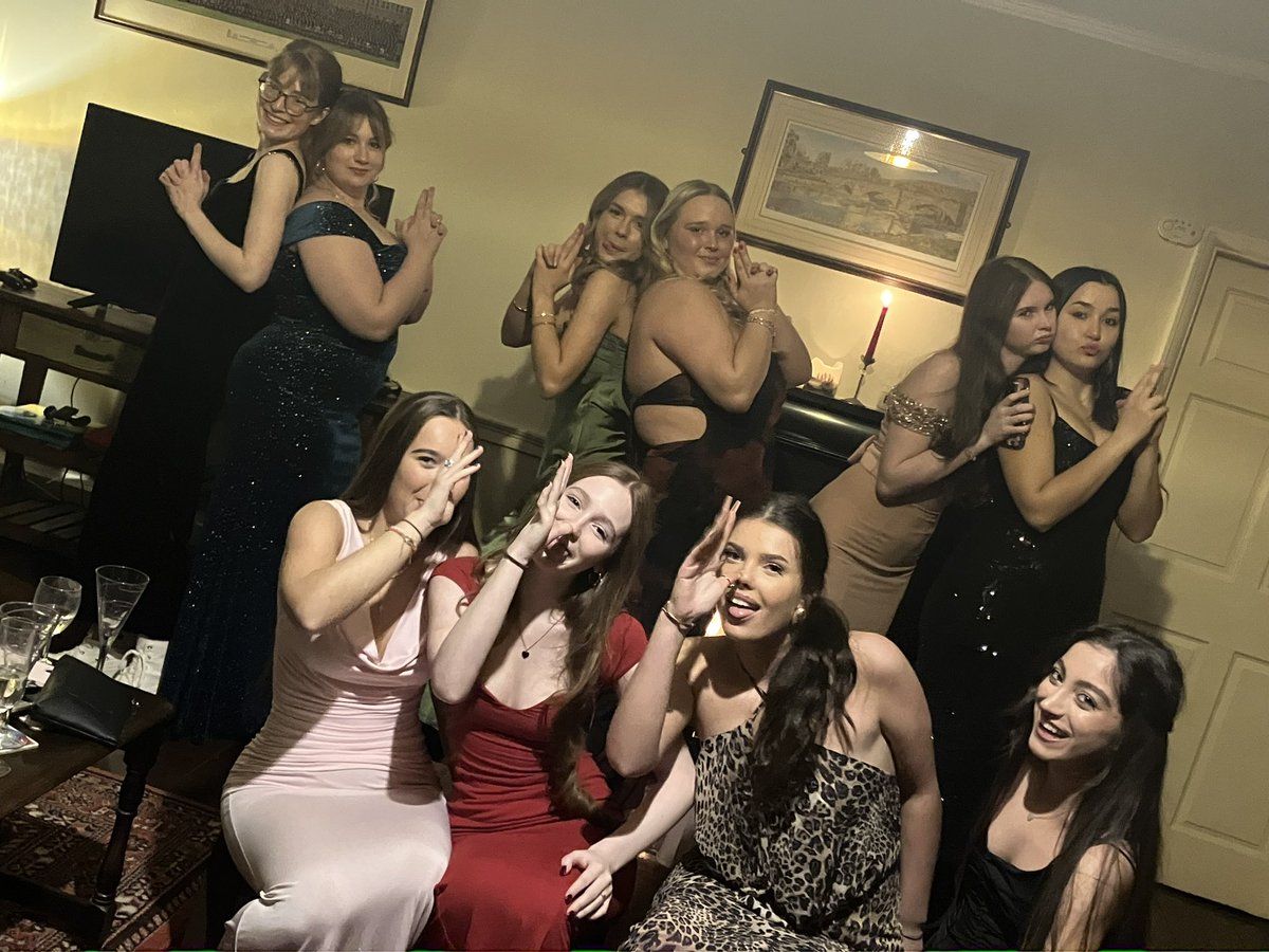 Style House tweet media