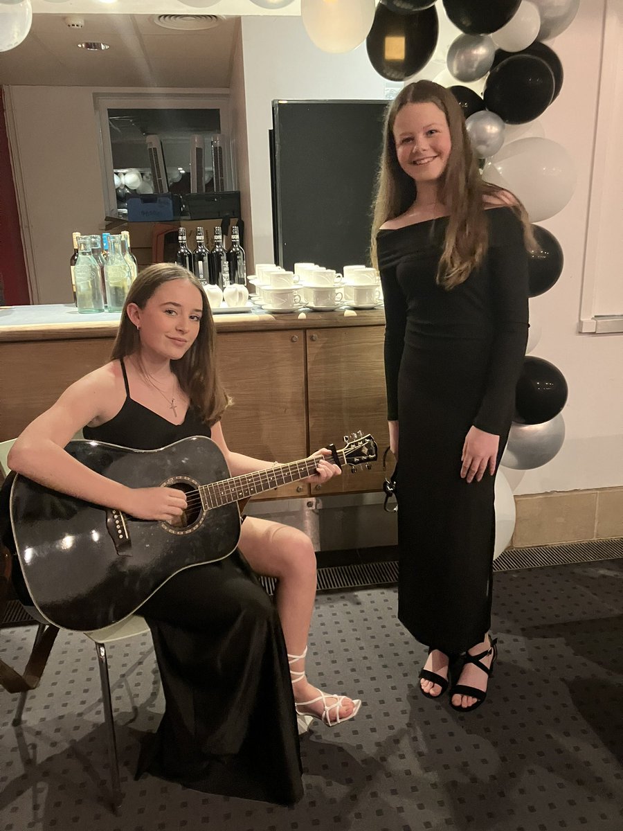 Style House tweet media